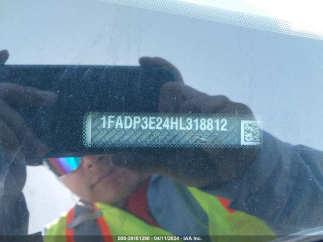 1FADP3E24HL318812 Ford FOCUS S