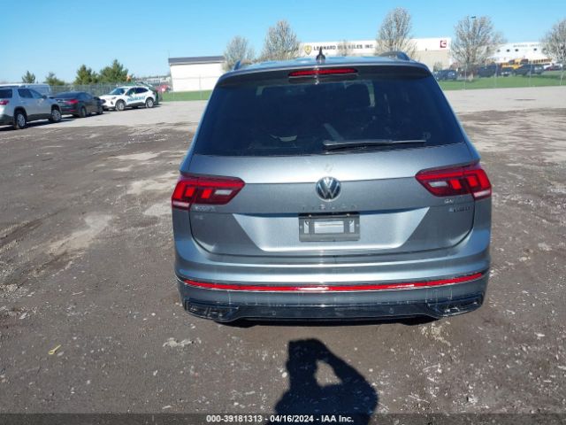 3VV8B7AX7NM025937 Volkswagen Tiguan 2.0t Se R-line Black