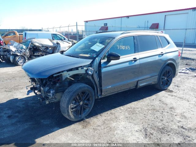 3VV8B7AX7NM025937 Volkswagen Tiguan 2.0t Se R-line Black