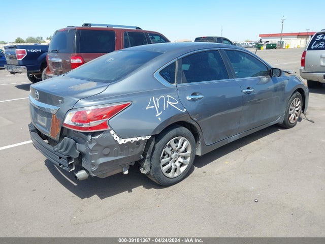 Nissan Altima 2.5 S 2015 1N4AL3AP1FC572832 Image 4