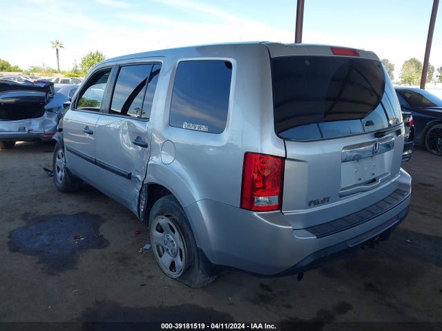 Honda PILOT LX 2015 5FNYF3H26FB029666 Image 3