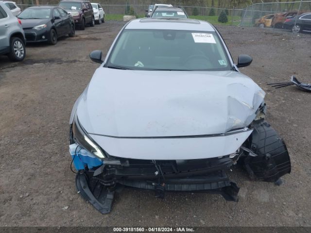 1N4BL4CW5RN382541 Nissan Altima Sr Intelligent Awd