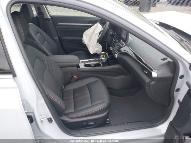 1N4BL4CW5RN382541 Nissan Altima Sr Intelligent Awd