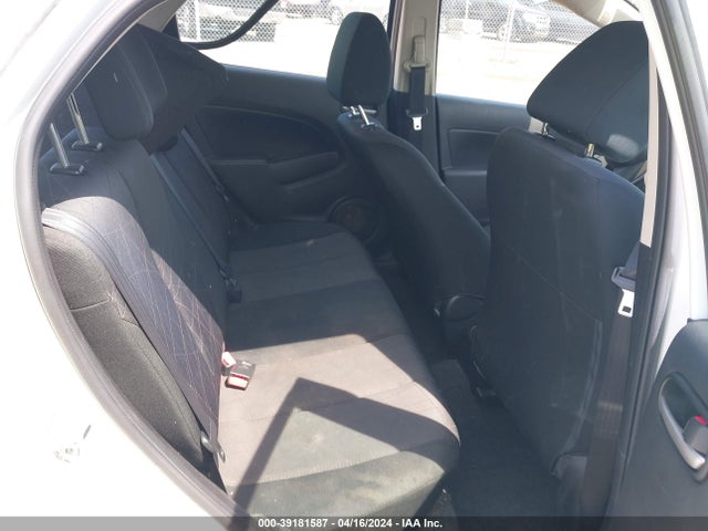 Mazda Mazda2 Sport 2014 JM1DE1KY6E0186307 Image 8