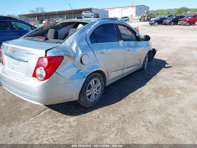 Chevrolet Sonic Lt Auto 2016 1G1JC5SH5G4154677 Image 3