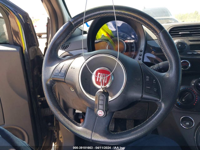 2013 FIAT 500 3C3CFFHH3DT575649 Photo 10