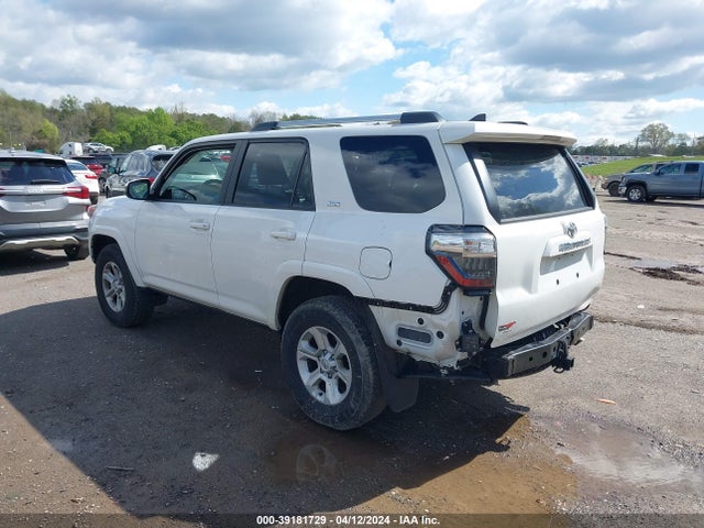 Toyota 4runner Sr5 Premium 2022 JTENU5JR2N6000540 Image 3