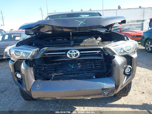 Toyota 4RUNNER SR5 2023 JTEEU5JR3P5295141 Image 12