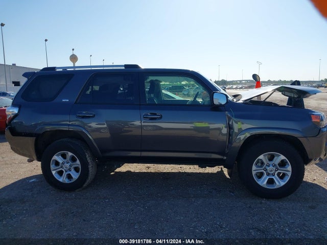 Toyota 4RUNNER SR5 2023 JTEEU5JR3P5295141 Image 13