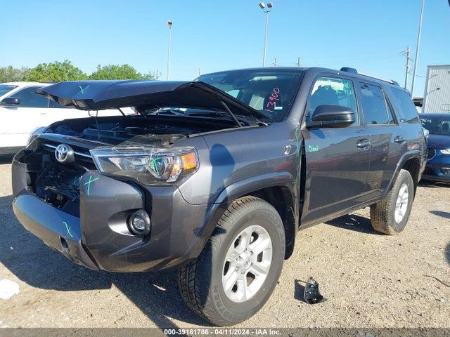 Toyota 4RUNNER SR5 2023 JTEEU5JR3P5295141 Image 2