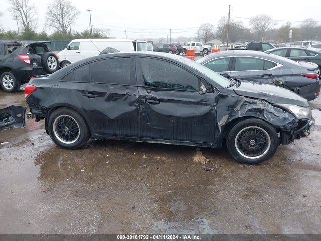 Chevrolet Cruze Ls Auto 2015 1G1PA5SH3F7178747 Image 13