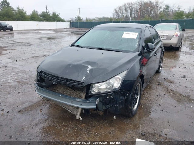 Chevrolet Cruze Ls Auto 2015 1G1PA5SH3F7178747 Image 2