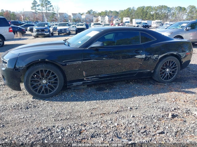 39181847 :رقم المزاد ، 2G1FA1E3XD9241908 vin ، 2013 Chevrolet Camaro 2ls مزاد بيع