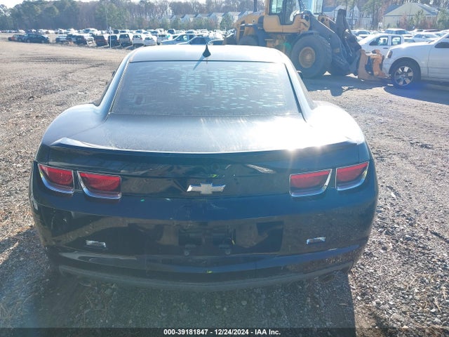 39181847 :رقم المزاد ، 2G1FA1E3XD9241908 vin ، 2013 Chevrolet Camaro 2ls مزاد بيع