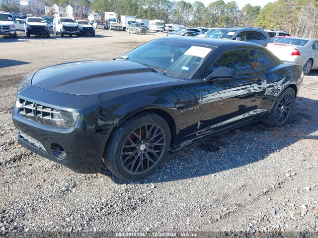39181847 :رقم المزاد ، 2G1FA1E3XD9241908 vin ، 2013 Chevrolet Camaro 2ls مزاد بيع