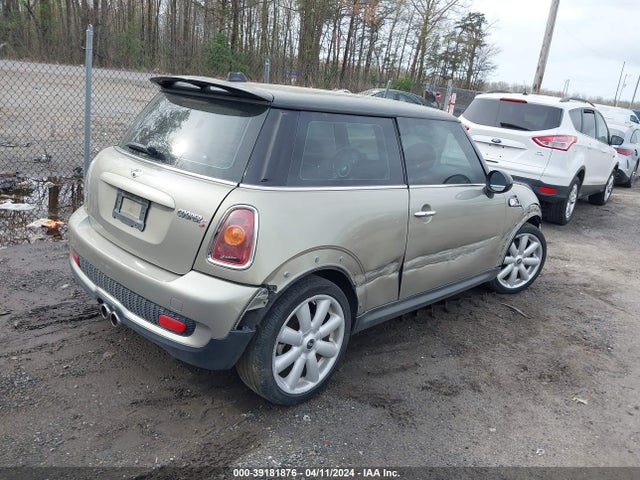 2008 MINI COOPER S WMWMF73558TV32769 Photo 3