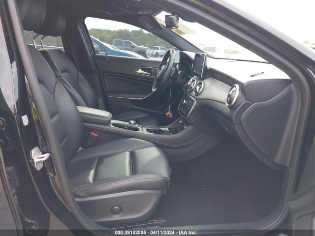 Mercedes-Benz GLA 250 2017 WDCTG4EB4HJ346515 Image 5