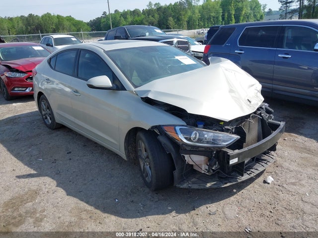 2018 5NPD84LF5JH262635 main image