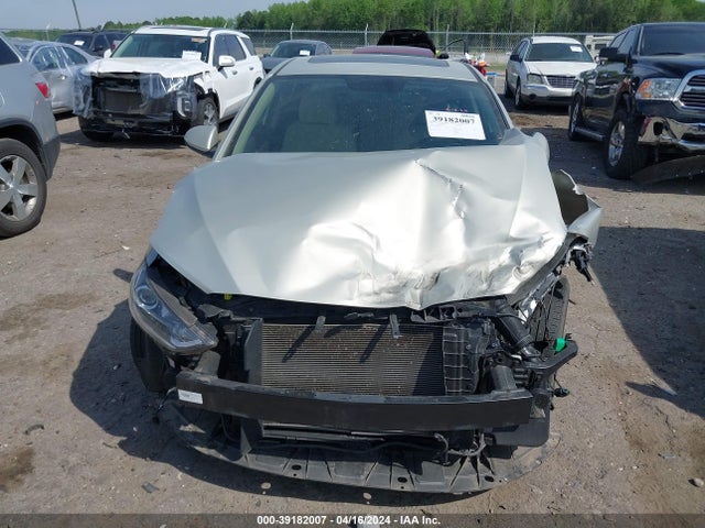 Hyundai Elantra Value Edition 2018 5NPD84LF5JH262635 Image 12