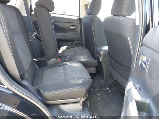 JA4AD3A3XHZ007834 Mitsubishi Outlander Se/sel