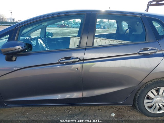 Honda FIT LX 2015 3HGGK5H5XFM716756 Image 15