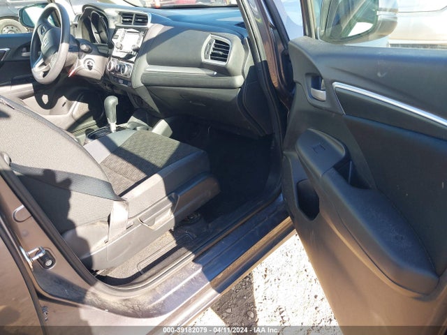 Honda FIT LX 2015 3HGGK5H5XFM716756 Image 5