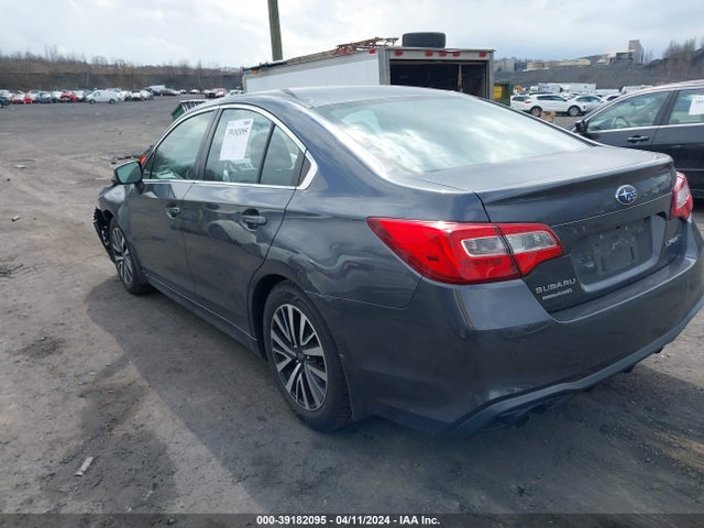 Subaru Legacy 2.5i 2018 4S3BNAB63J3018123 Image 3