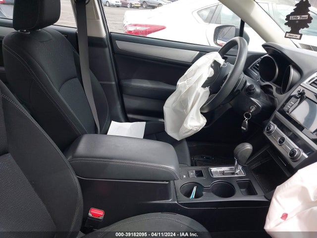 Subaru Legacy 2.5i 2018 4S3BNAB63J3018123 Image 5