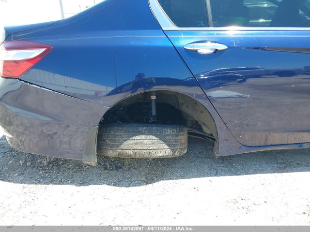 Honda ACCORD LX 2017 1HGCR2F32HA284738 Image 6