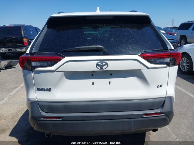 Toyota RAV4 LE 2019 2T3H1RFV4KW001030 Image 16