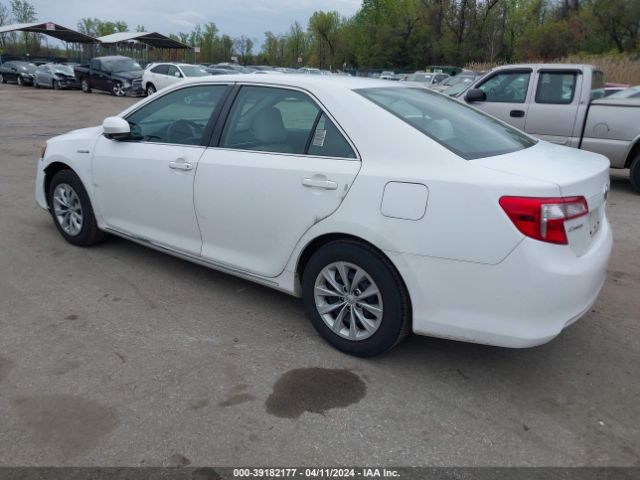 4T1BD1FKXEU103272 Toyota Camry Hybrid Le