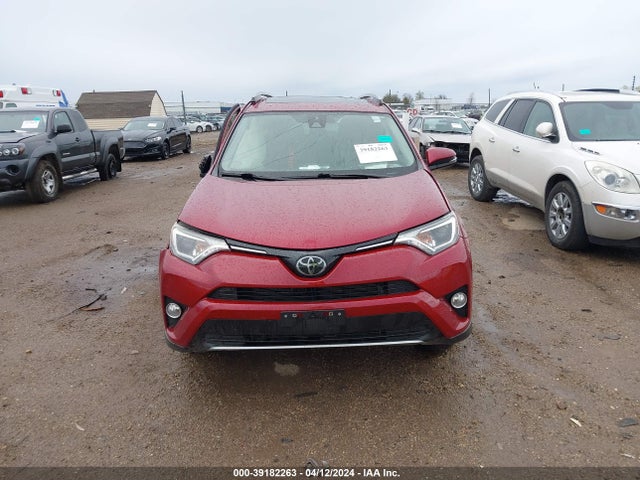 Toyota Rav4 Xle 2018 JTMRFREV2JD256505 Image 13