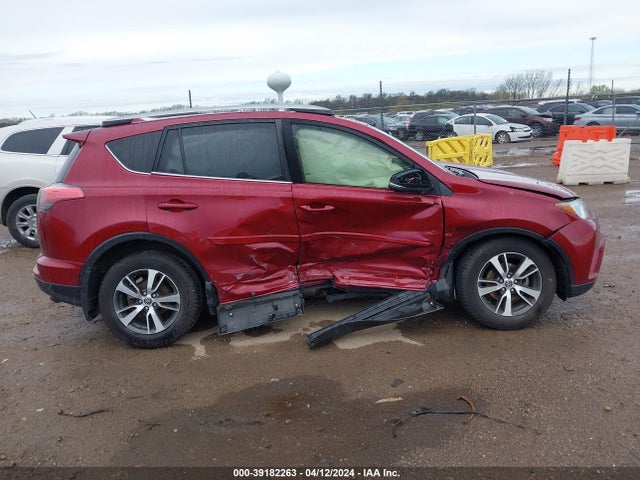 Toyota Rav4 Xle 2018 JTMRFREV2JD256505 Image 14