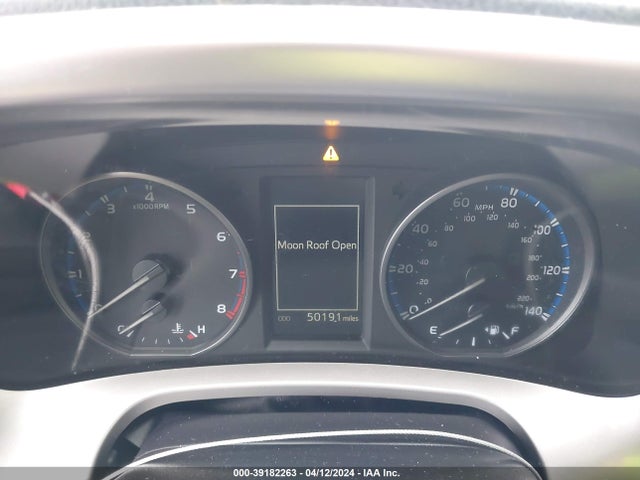 Toyota Rav4 Xle 2018 JTMRFREV2JD256505 Image 7