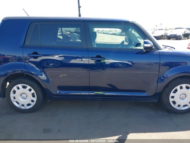 JTLZE4FE9FJ070865 Scion XB