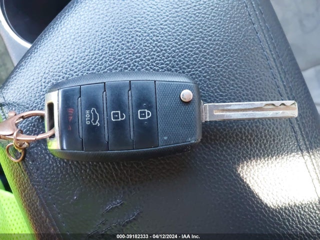 KIA Optima Lx 2015 5XXGM4A77FG396280 Image 11
