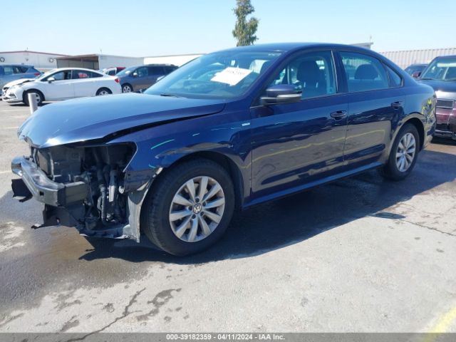1VWAT7A3XFC044329 Volkswagen Passat 1.8t Wolfsburg Edition