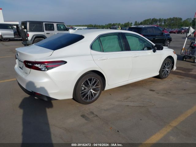 4T1F11AK0PU177062 Toyota CAMRY XLE