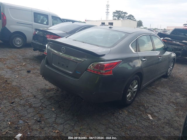 Nissan Altima 2.5 S 2014 1N4AL3AP3EC417083 Image 4