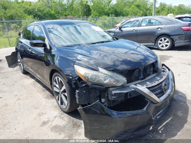 Nissan Altima 2.5 Sr 2017 1N4AL3AP7HC110827 головне зображення