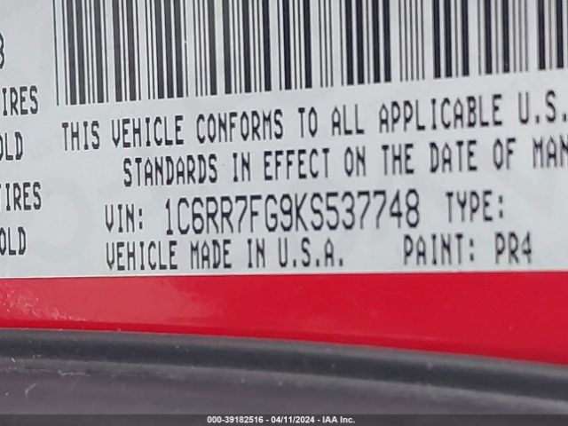 1C6RR7FG9KS537748 RAM 1500 Classic Express Quad Cab 4x4 6'4 Box