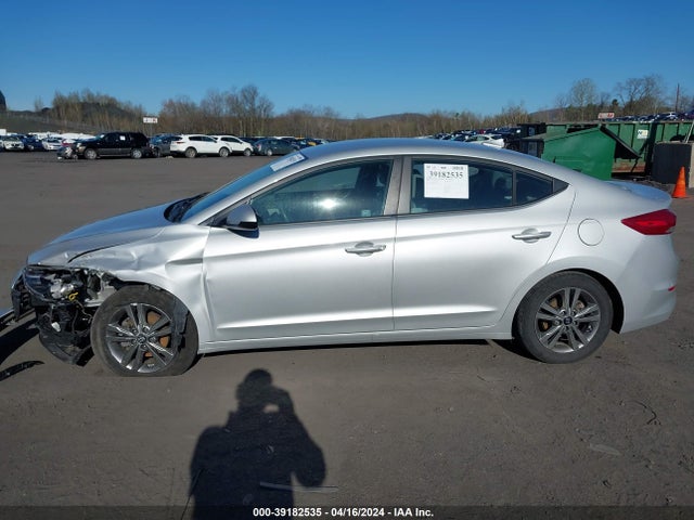 Hyundai ELANTRA SEL 2018 5NPD84LF7JH265228 Image 14