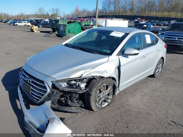Hyundai ELANTRA SEL 2018 5NPD84LF7JH265228 Image 2