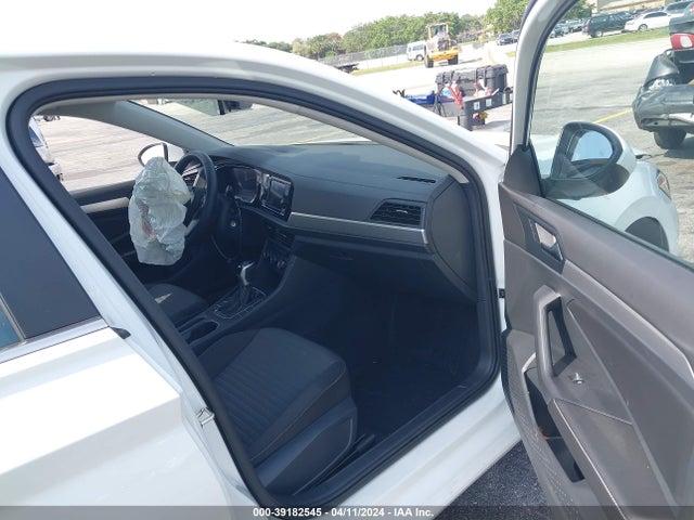 3VW5M7BU0RM013678 Volkswagen Jetta 1.5t S