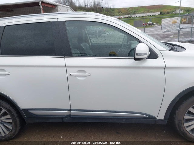 JA4AZ3A30KZ039331 Mitsubishi Outlander Es