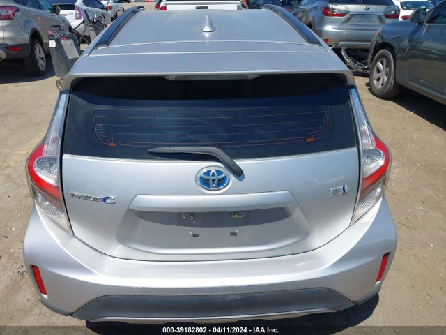 Toyota Prius C One 2018 JTDKDTB34J1614440 Image 16