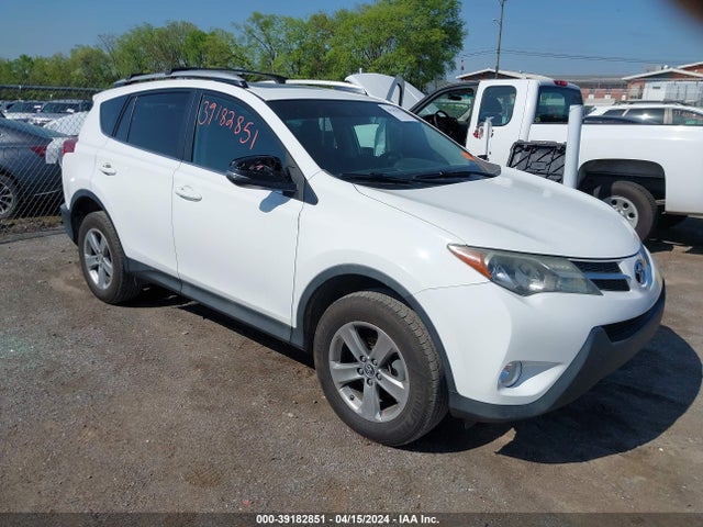 Toyota Rav4 Xle 2015 2T3WFREVXFW195532 Image 1