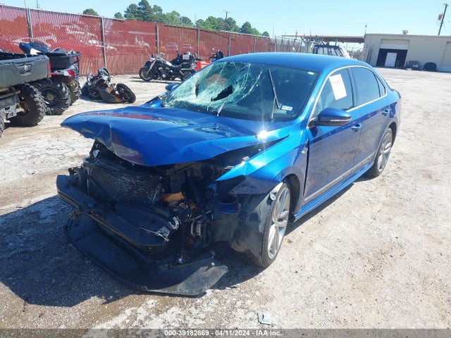 1VWDT7A39HC009006 Volkswagen Passat 1.8t R-line