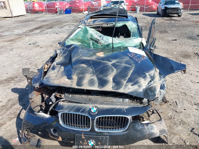 WBA8E5G51JNV03394 BMW 320i Xdrive