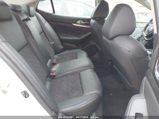 1N4AA6AP2HC410685 Nissan Maxima 3.5 Sr